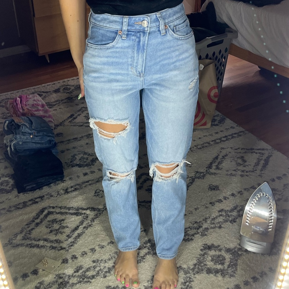 American Eagle | Mom Straight Jean
